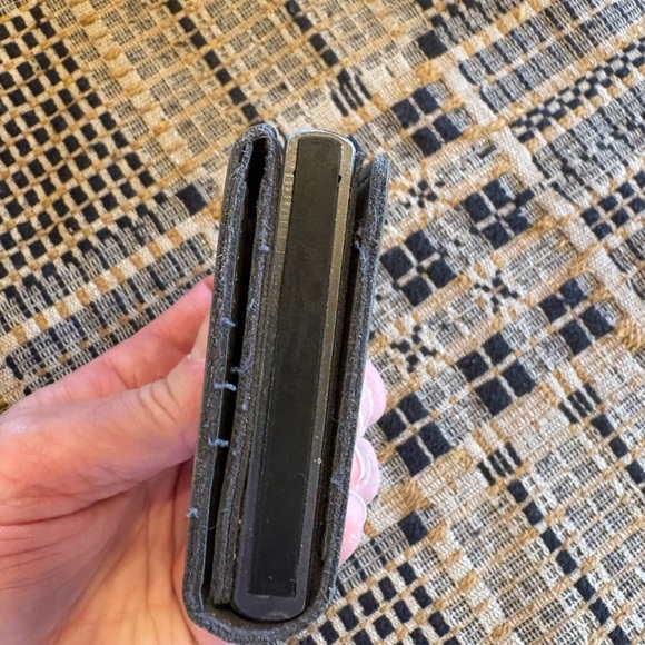 Card Blocr Credit Card Pop up Wallet
RFID Blocking Slim Minimalist Card
Holder - Picture 5 of 10